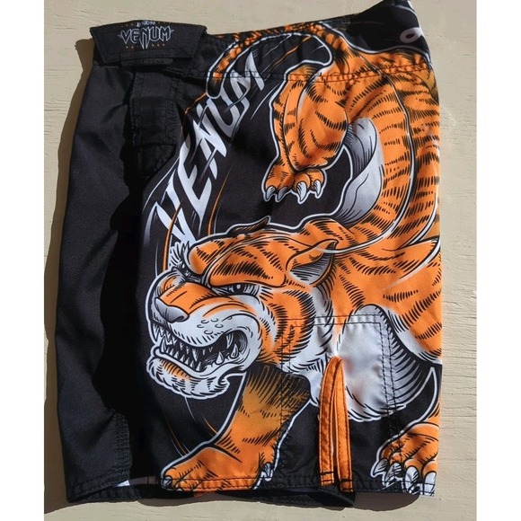 Venum Muay Thai Shorts Boys 8 Black Tiger Kickboxing MMA Fight Team - Picture 4 of 11